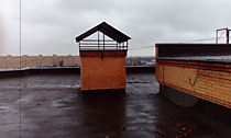 Произведён ремонт мягкого покрытия крыши  1-го и 2-го подъездов дома за счёт средств капитального ремонта.